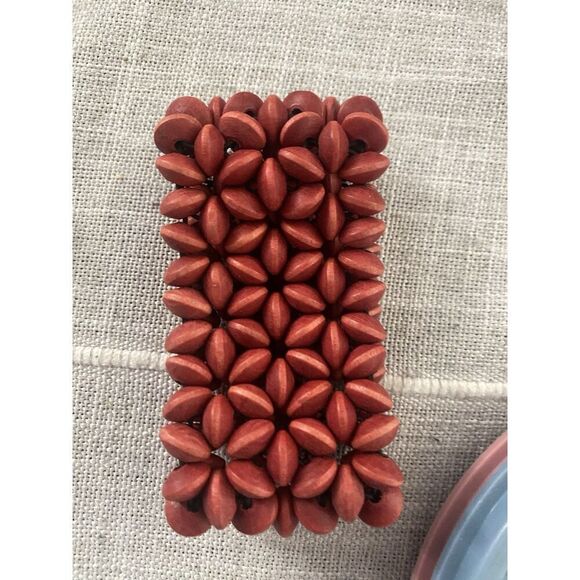 VTG BOHO Burgundy WOOD BEADED BRACELET - Picture 1 of 5